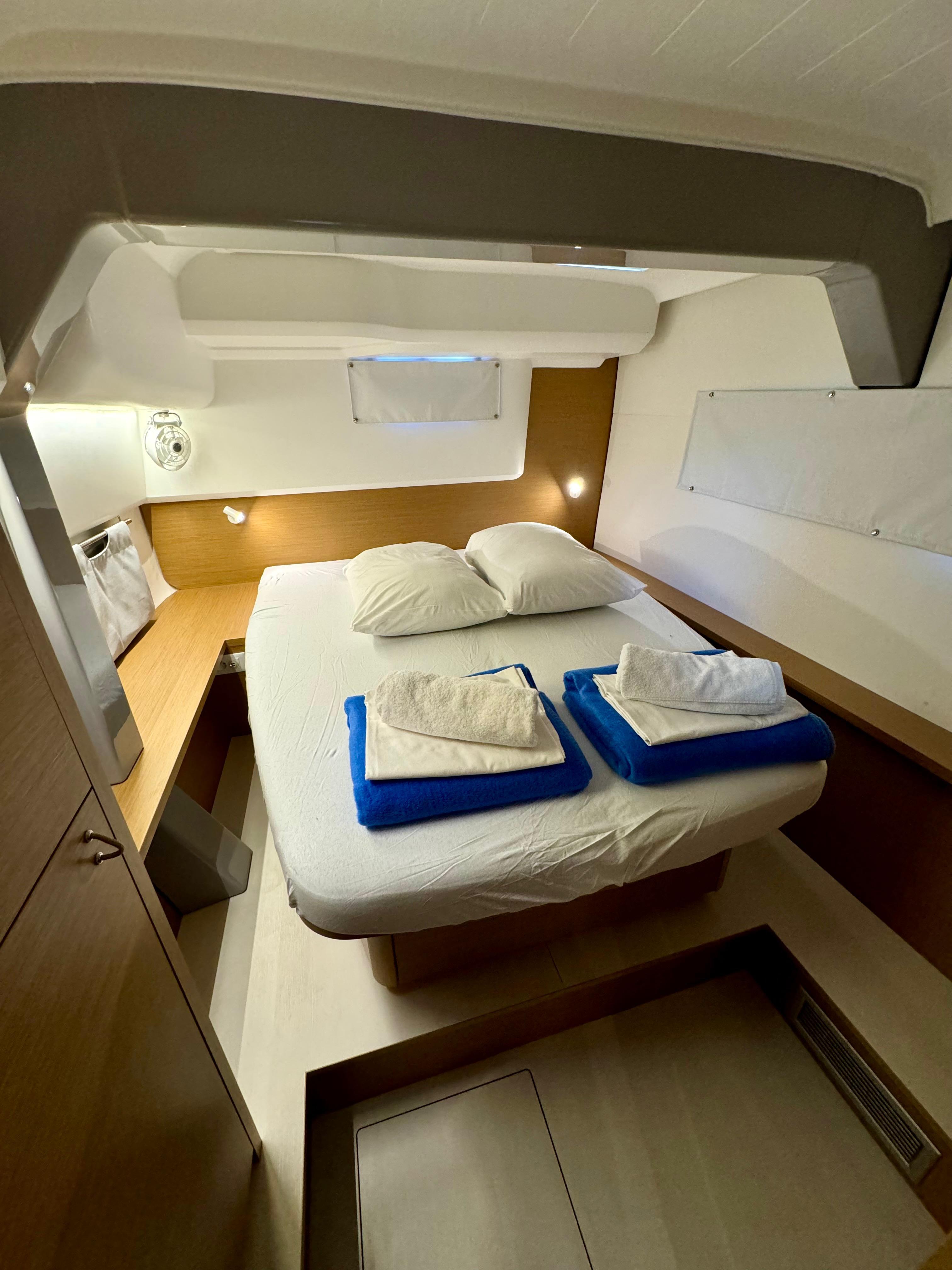 Excess 14 - 4 + 2 cab., picture 8