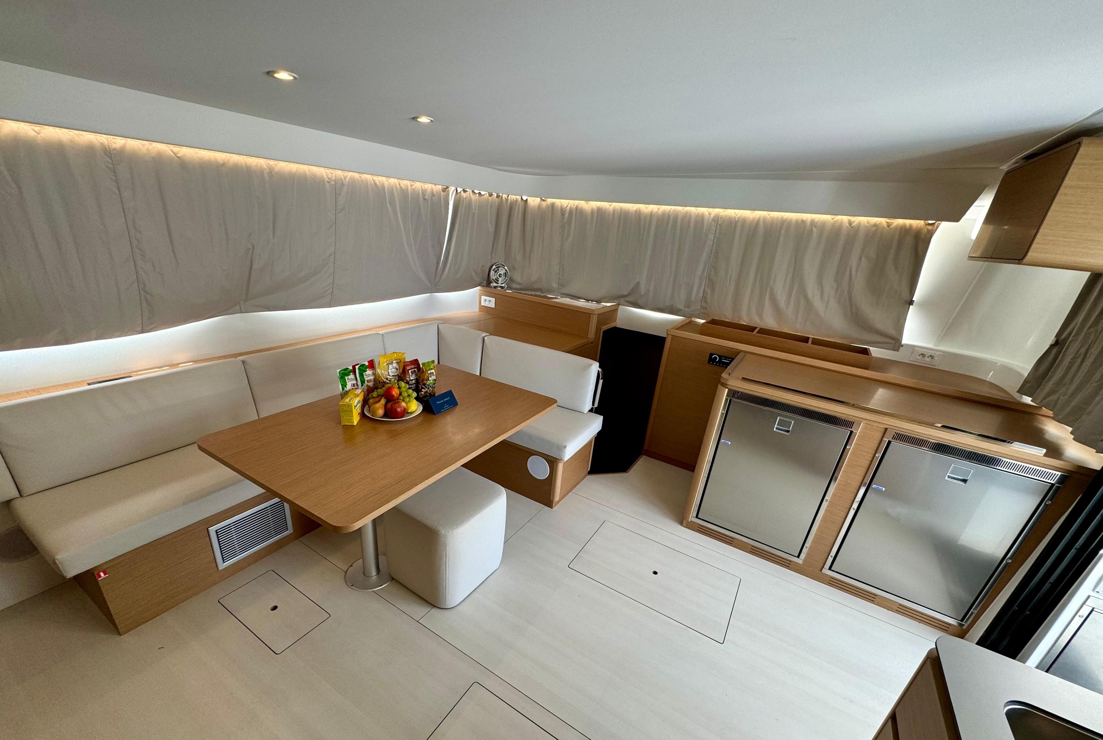 Excess 14 - 4 + 2 cab., picture 12