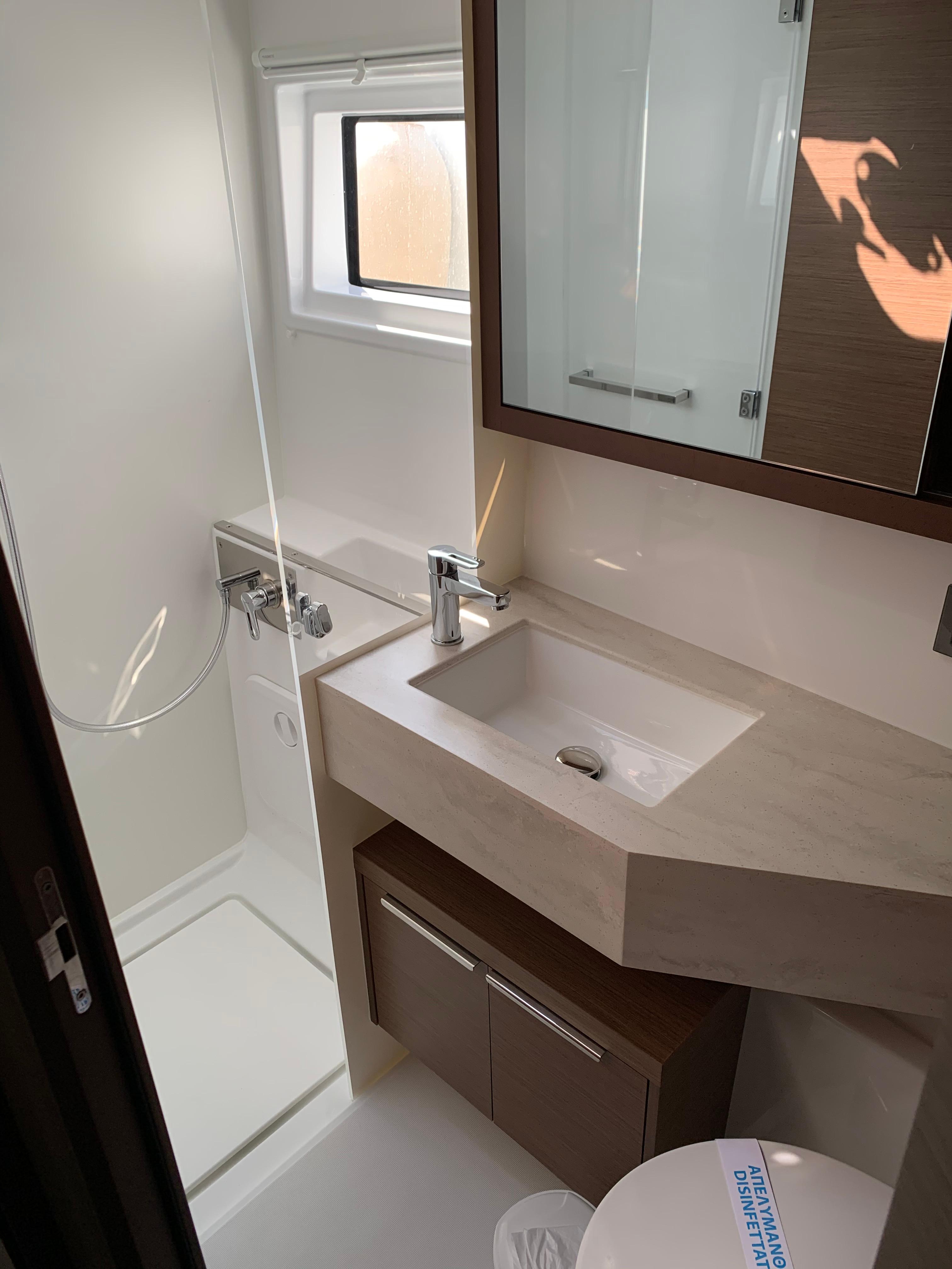 Lagoon 46 - 4 + 2 cab., picture 6