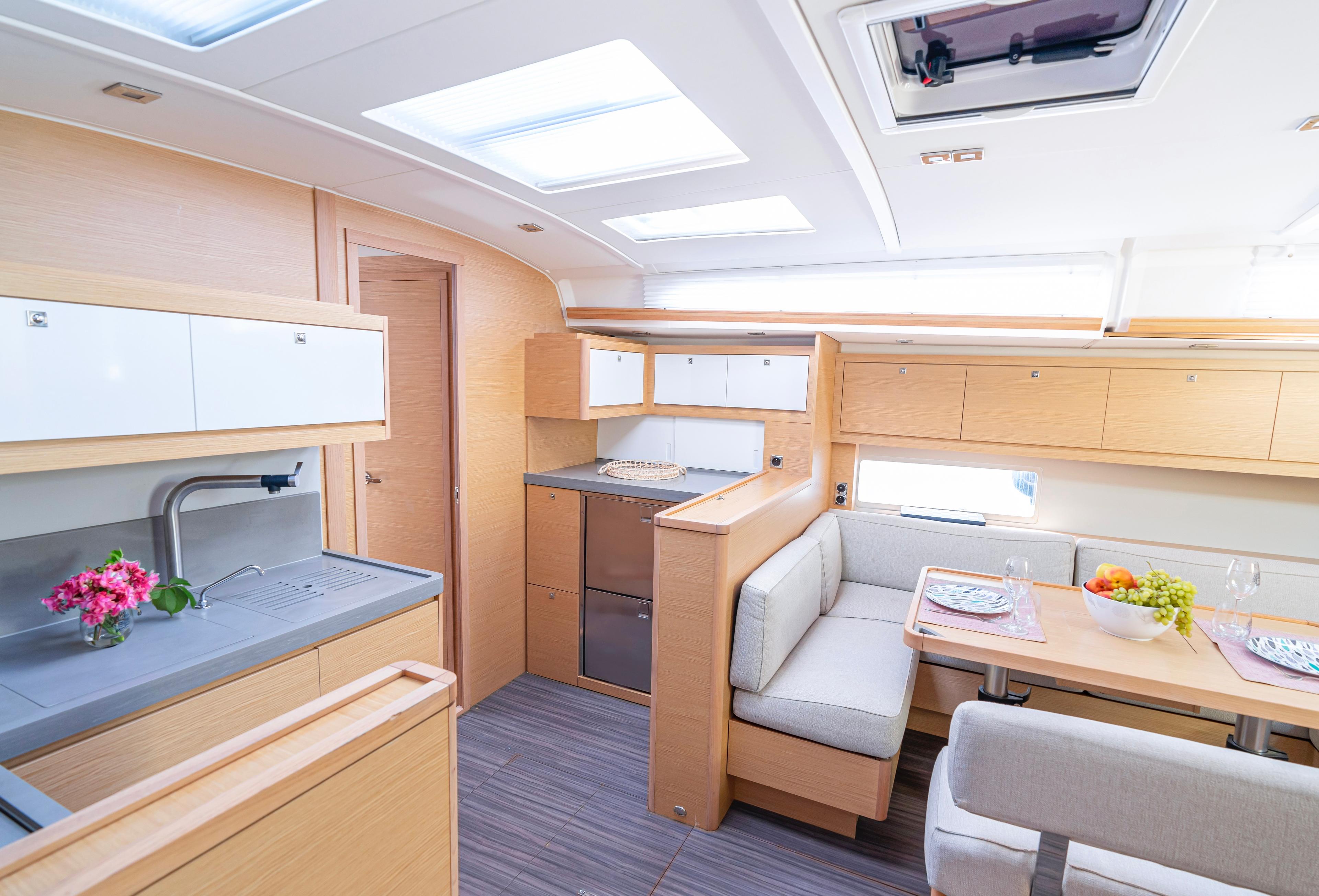 Dufour 470 - 3 cab., picture 15