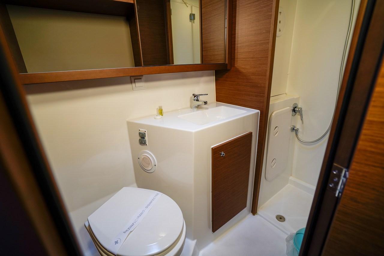 Lagoon 42 - 4 + 2 cab., picture 28