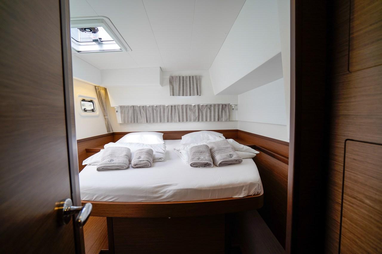 Lagoon 42 - 4 + 2 cab., picture 19