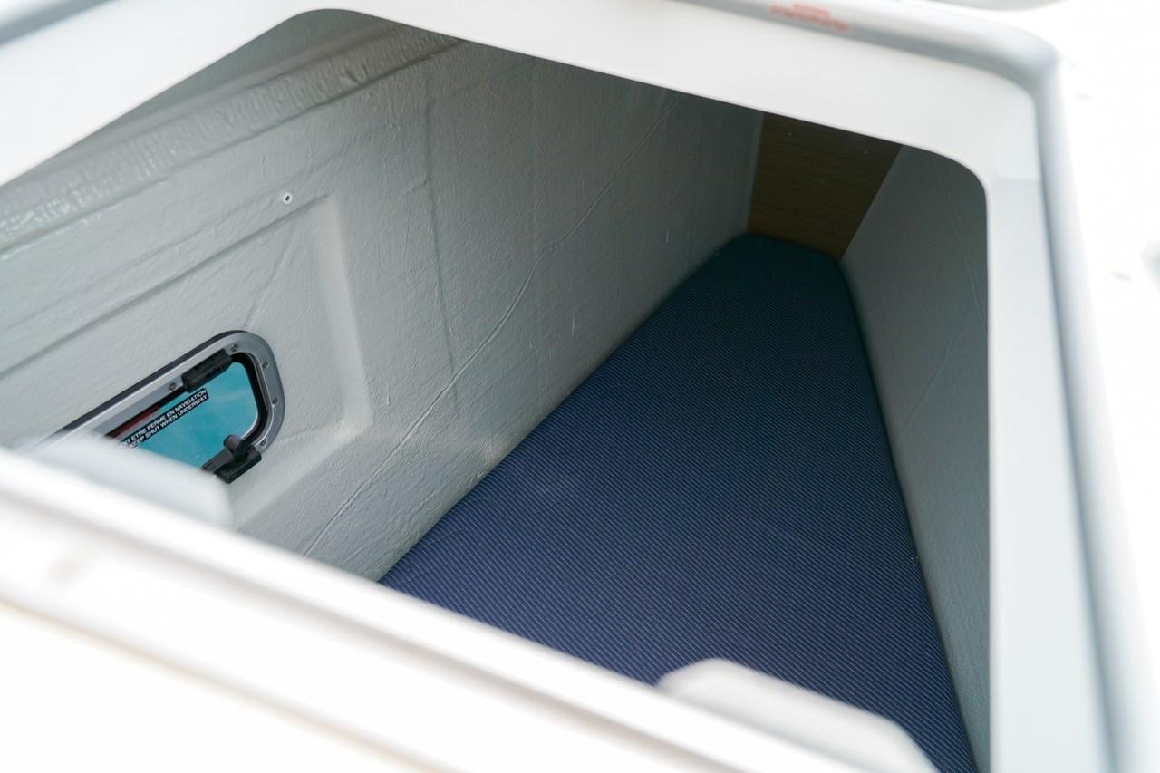 Lagoon 42 - 4 + 2 cab., picture 26