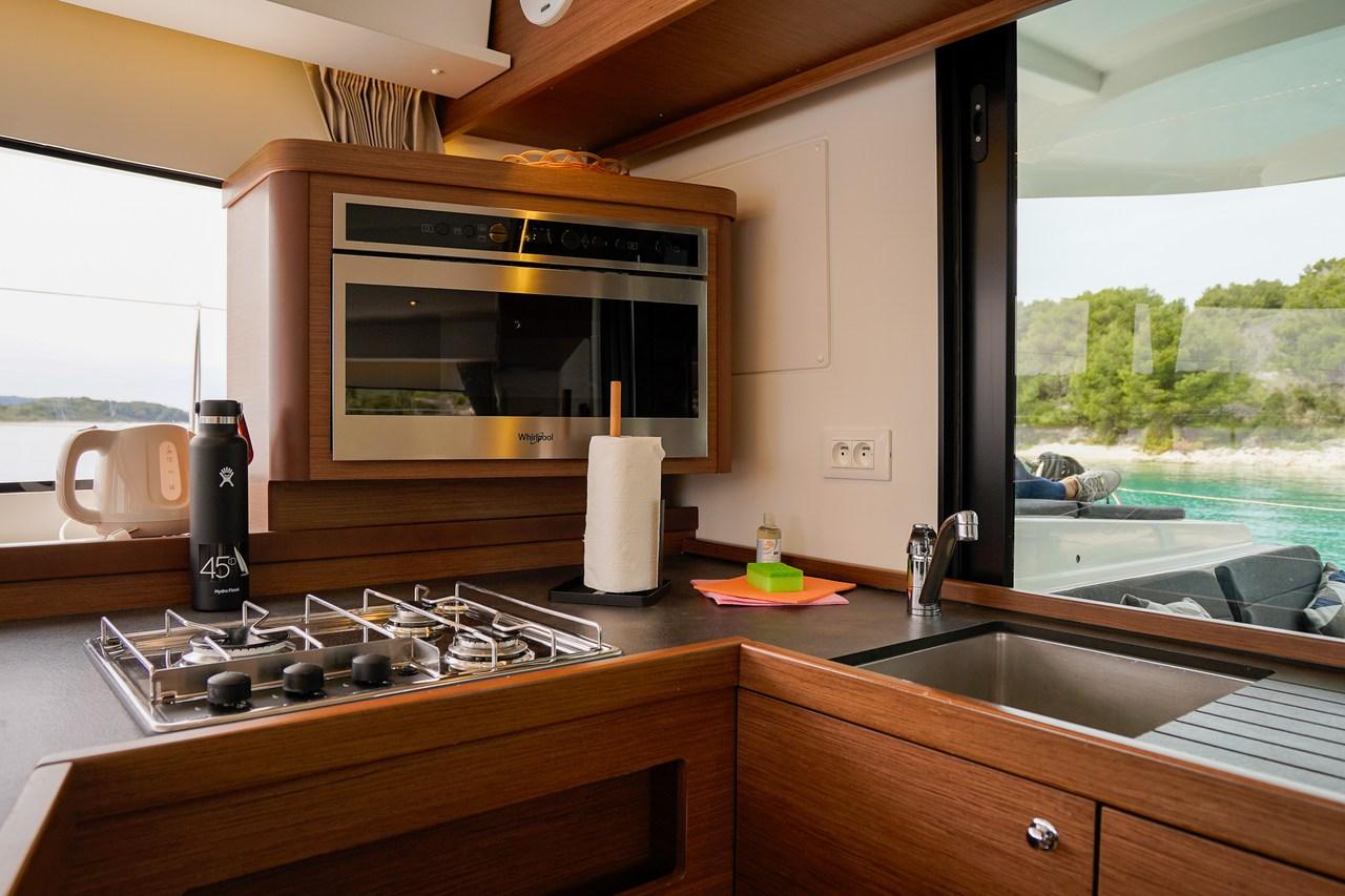 Lagoon 42 - 4 + 2 cab., picture 13