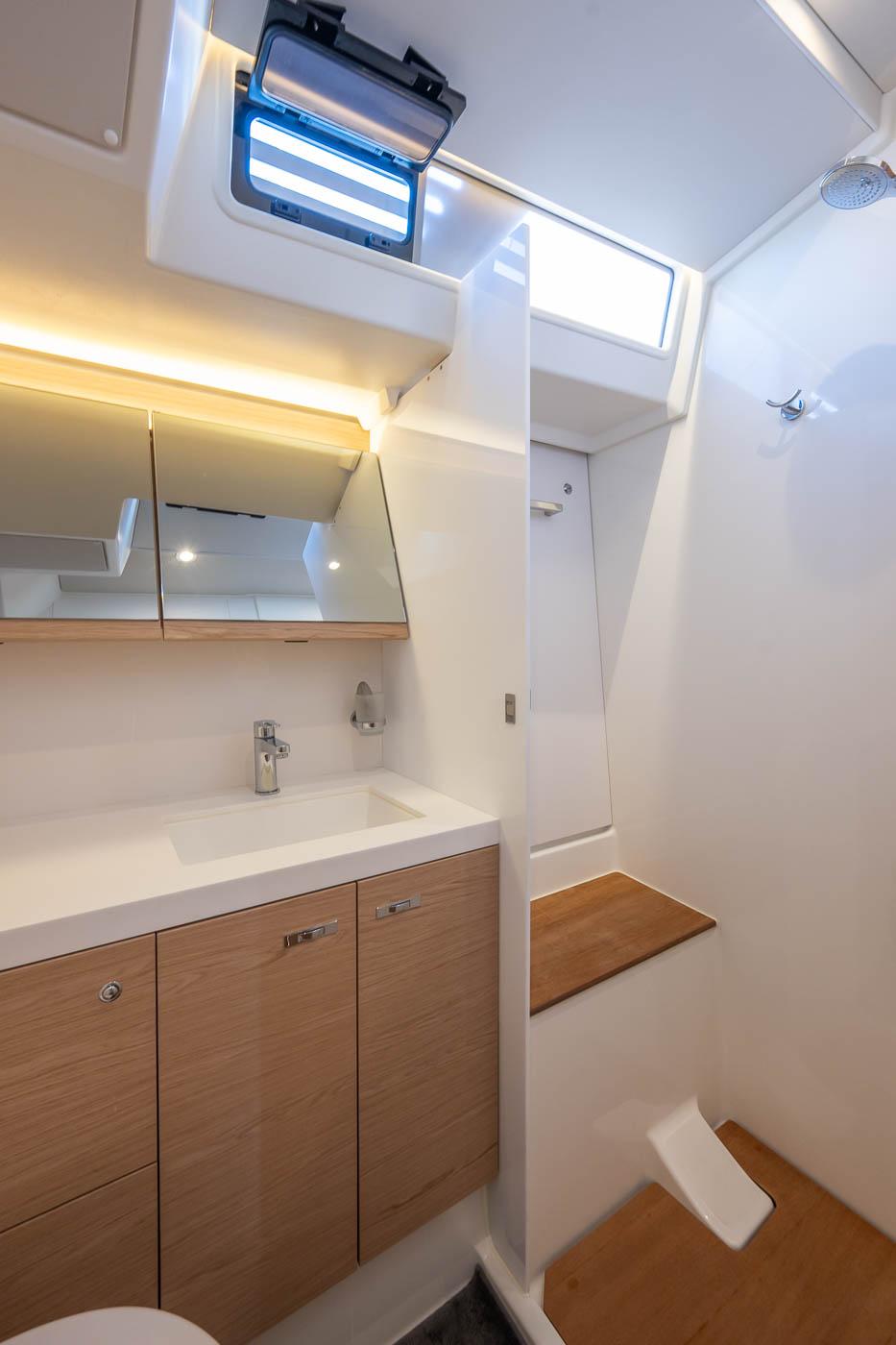 Oceanis 60 - 3 + 1 cab., picture 32