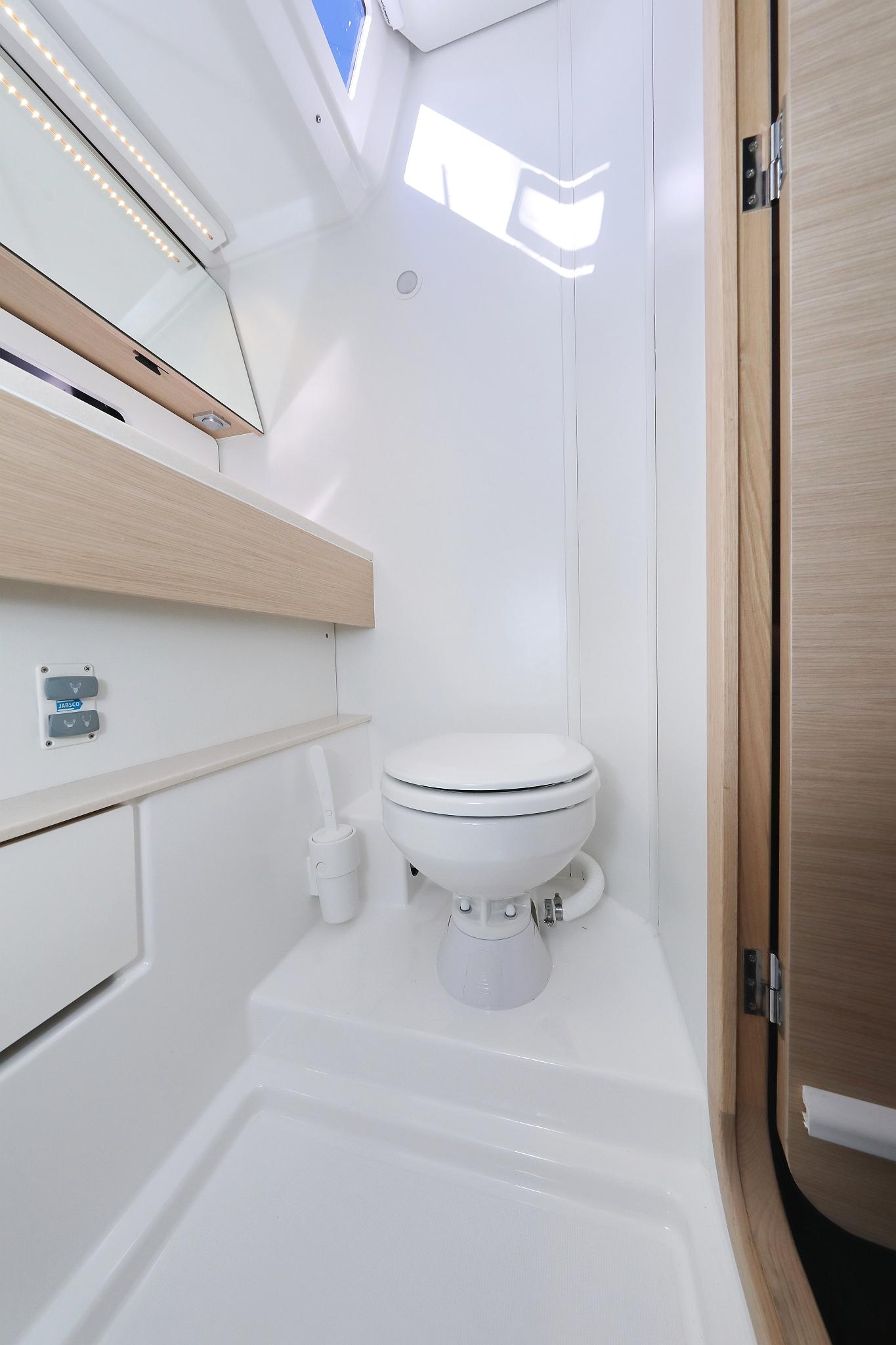 Dufour 41 - 4 cab., picture 33