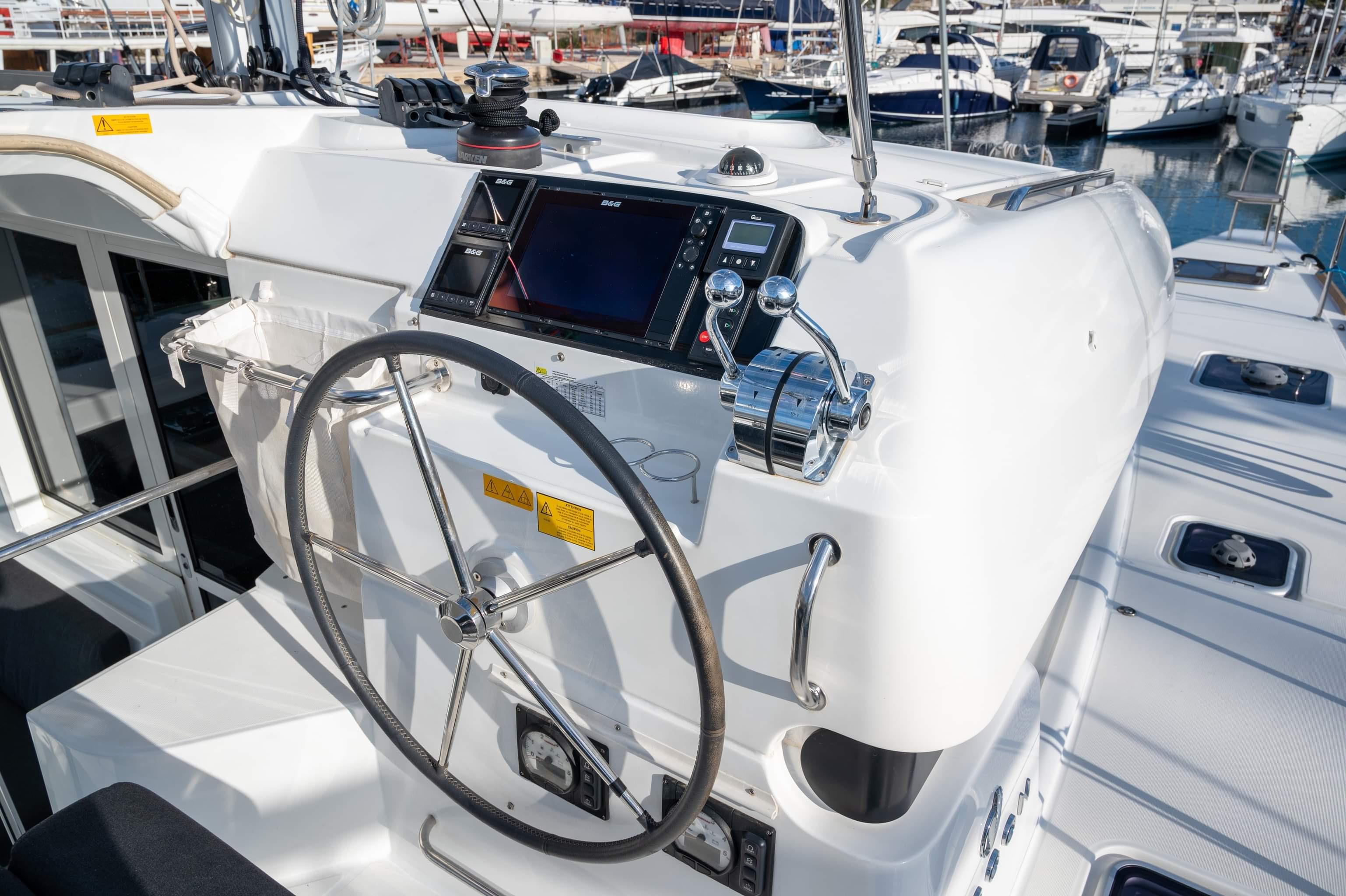 Lagoon 40 - 4 + 2 cab, picture 5