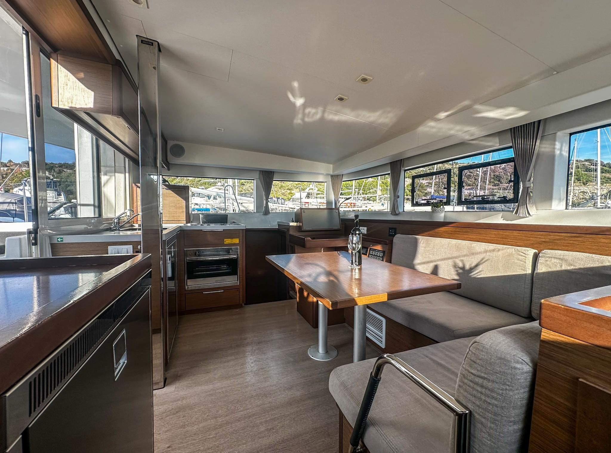 Lagoon 40 - 4 + 2 cab, picture 6