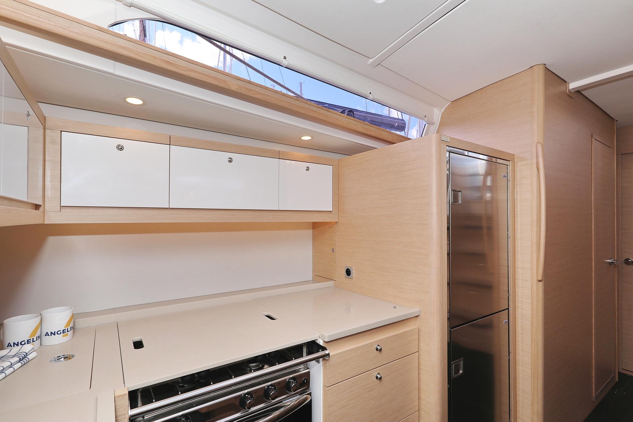 Dufour 470 - 4 cab., picture 24