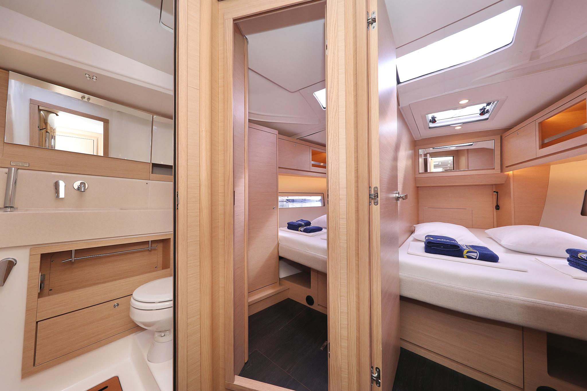 Dufour 470 - 4 cab., picture 35