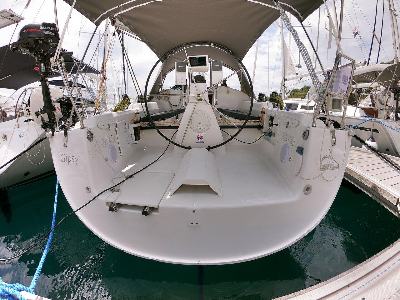 Bavaria 38 Match - 2 cab., picture 3