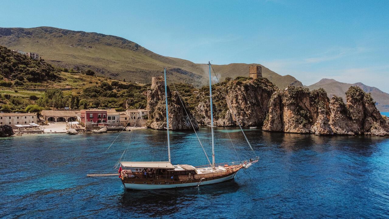 Hande - Capo Galera, picture 1