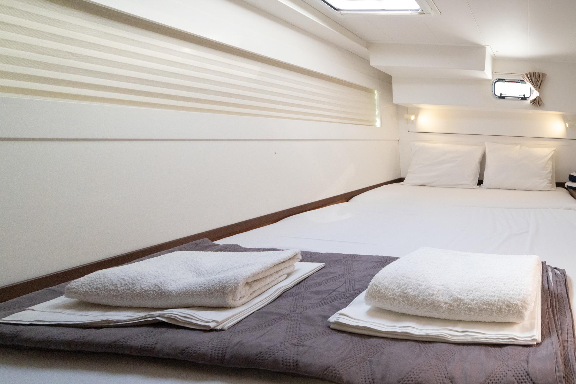 Lagoon 40 - 4 + 2 cab, picture 20