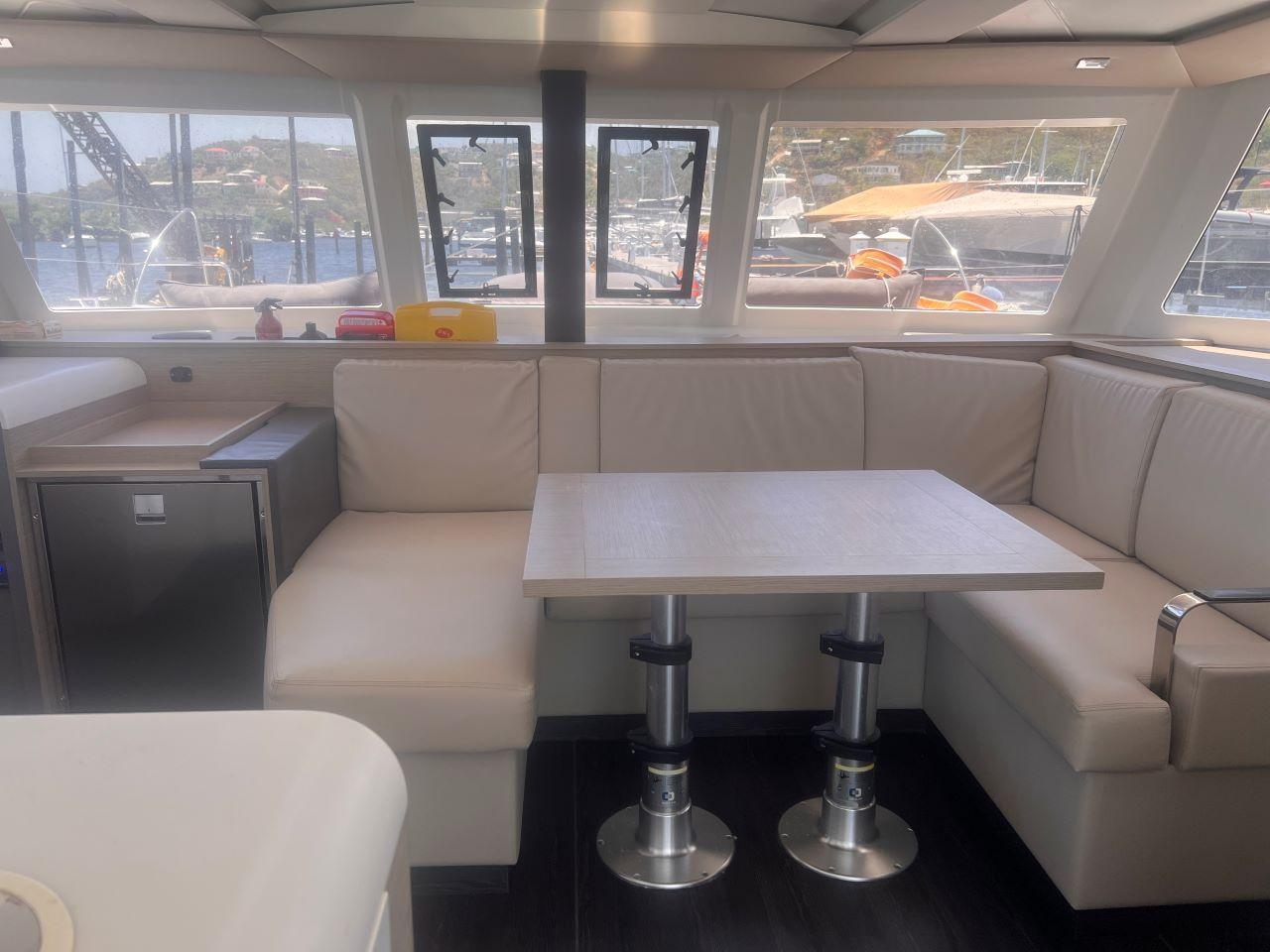 Fountaine Pajot Isla 40 - 4 + 1 cab., picture 3