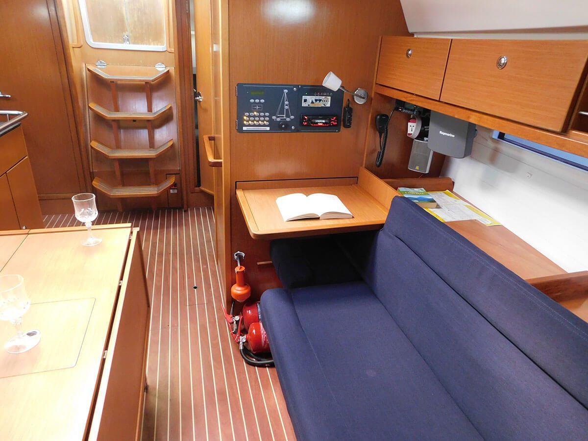 Bavaria Cruiser 36, picture 10
