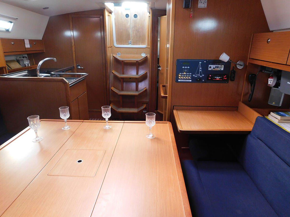 Bavaria Cruiser 36, picture 9