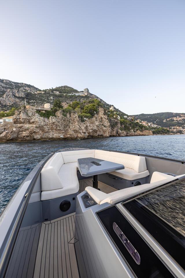 Vanquish VQ40 - Goldfinger, picture 21