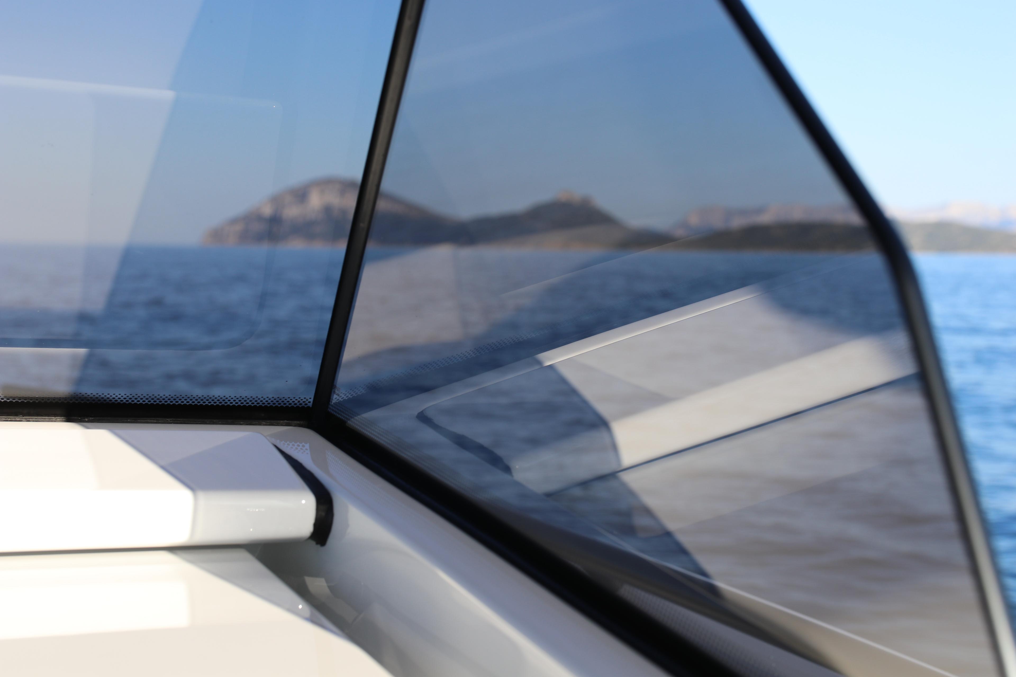 Vanquish VQ40 - Goldfinger, picture 9