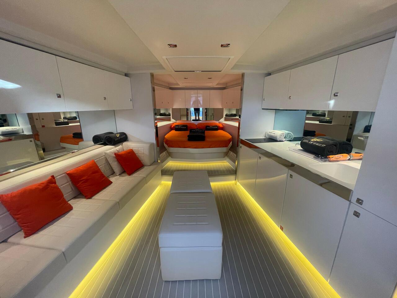 Vandutch 55 - Goldfinger, picture 11