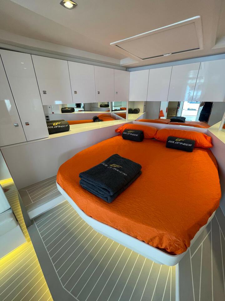 Vandutch 55 - Goldfinger, picture 10