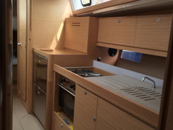 Dufour 382 GL, picture 7