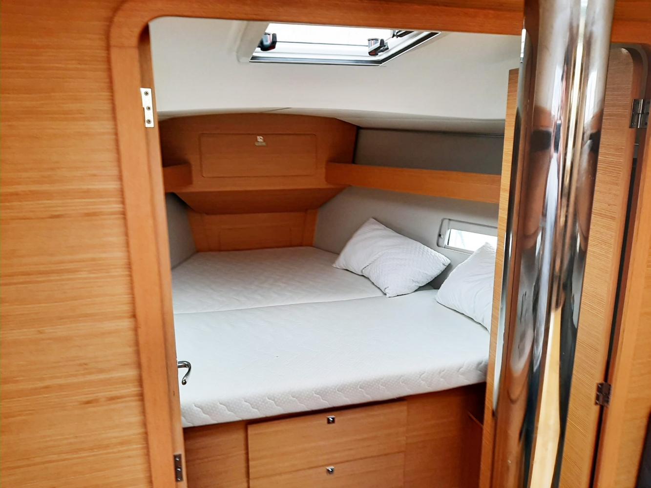 Dufour 382 GL, picture 11