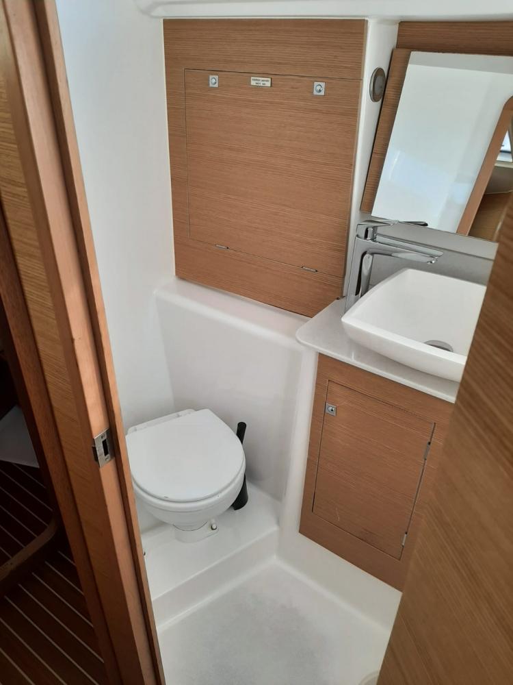 Dufour 382 GL, picture 13