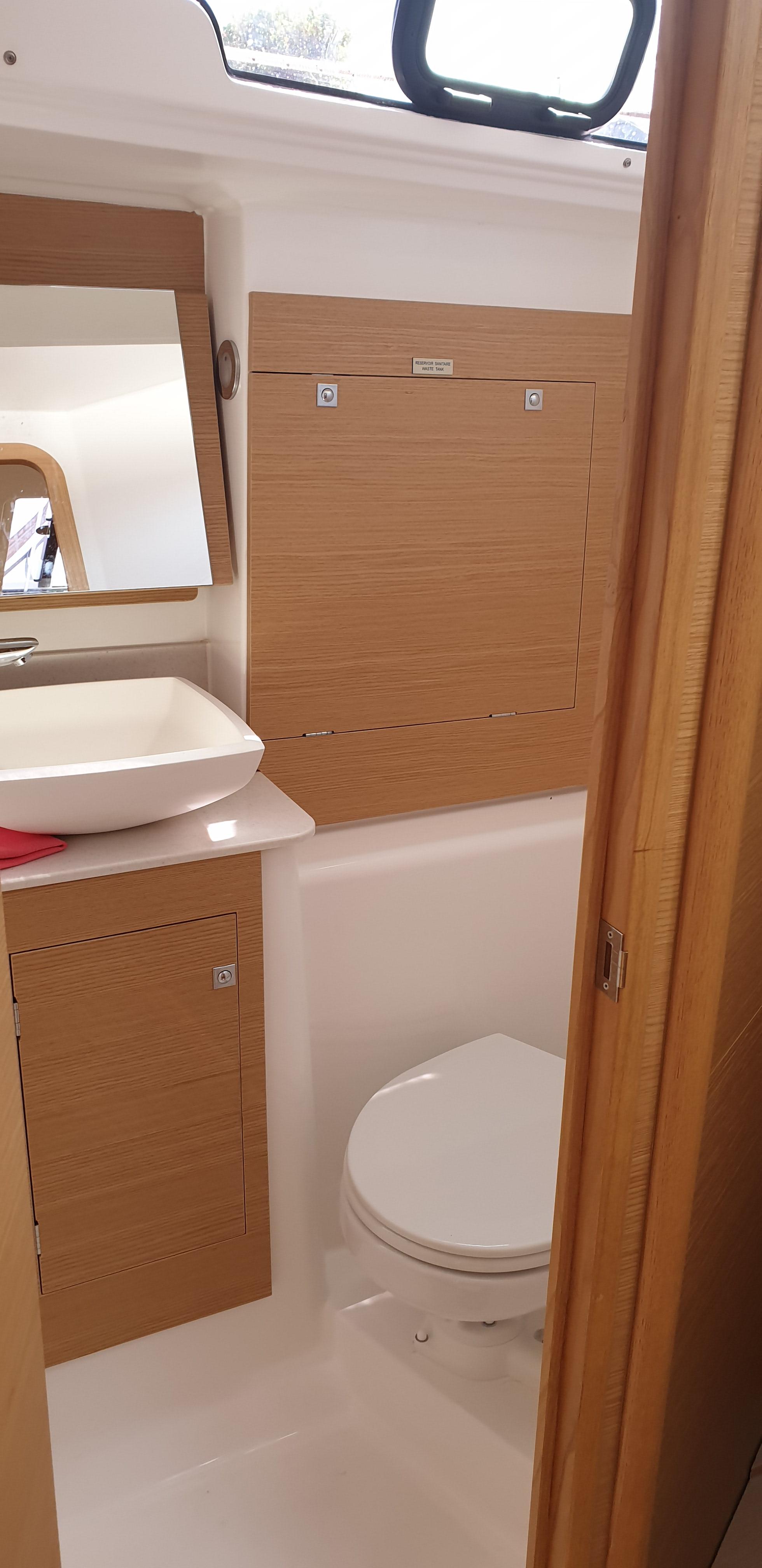 Dufour 390 GL, picture 18