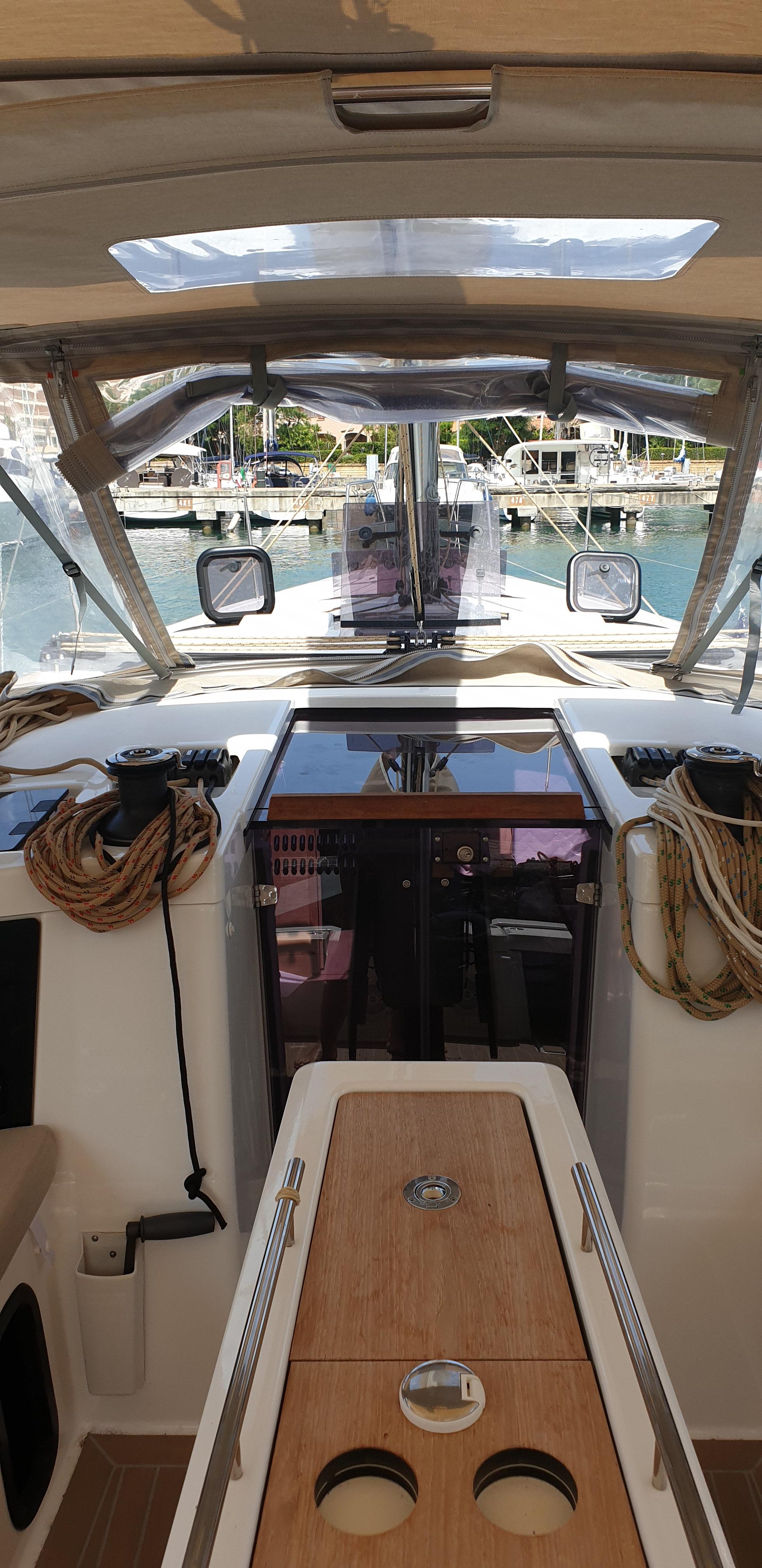 Dufour 390 GL, picture 5