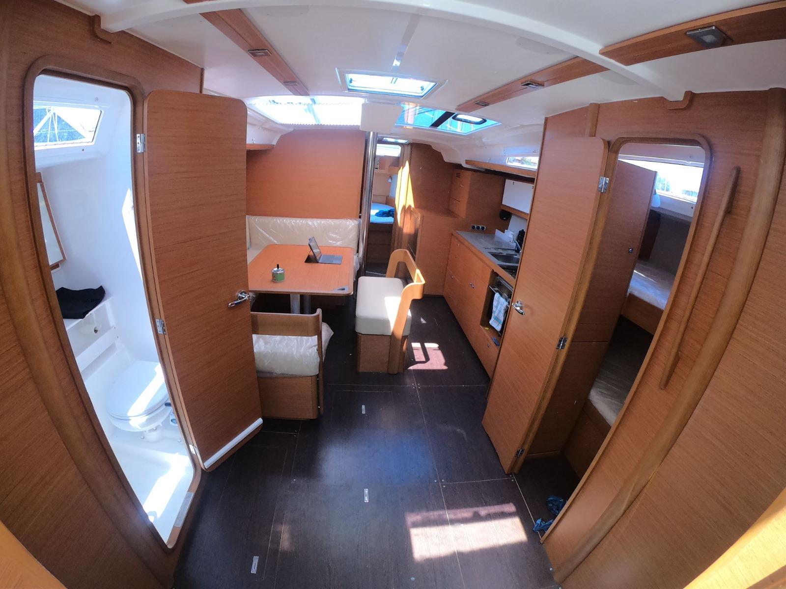 Dufour 430 GL, picture 5