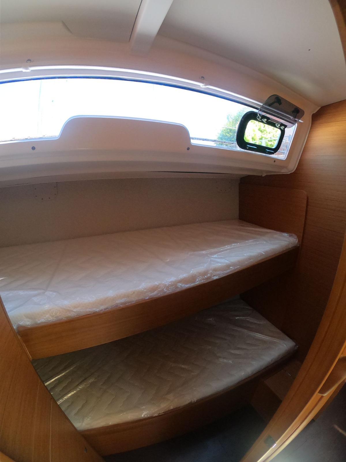 Dufour 430 GL, picture 8