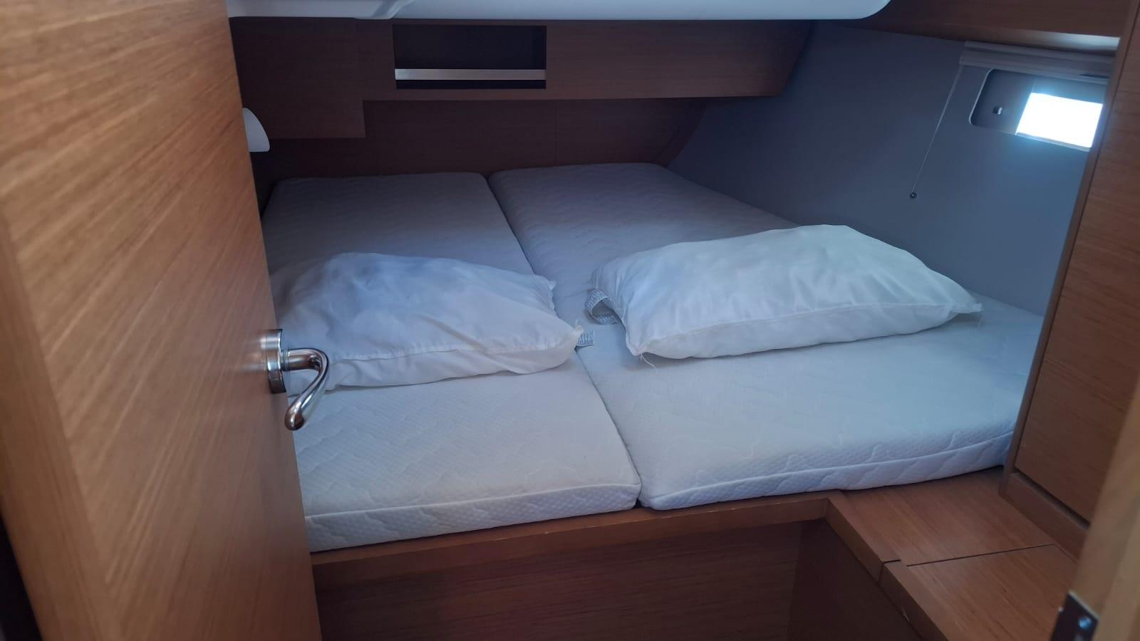 Dufour 430 GL, picture 10