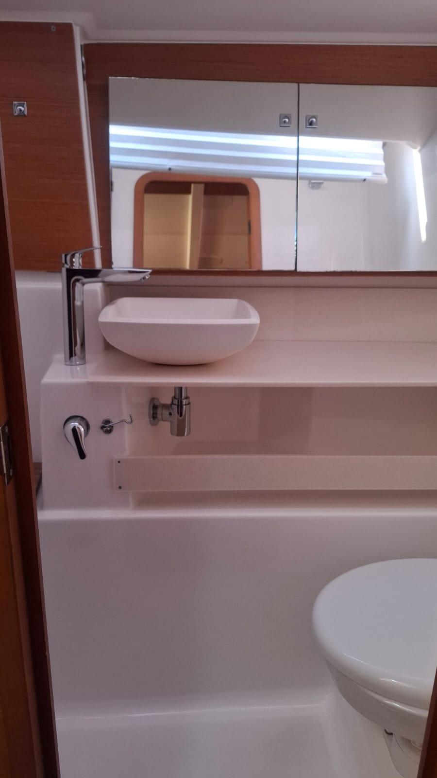 Dufour 430 GL, picture 11