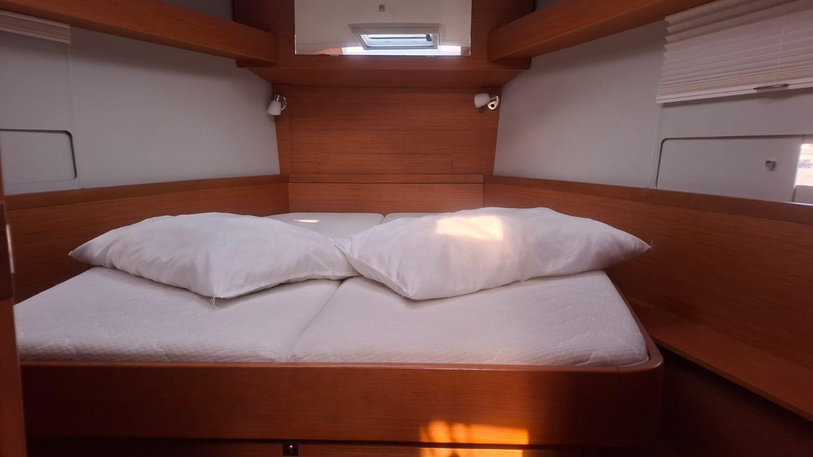 Dufour 430 GL, picture 9