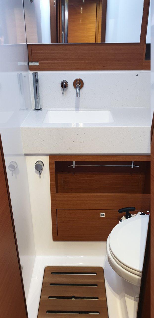 Dufour 470 - 4 + 1 cab., picture 18