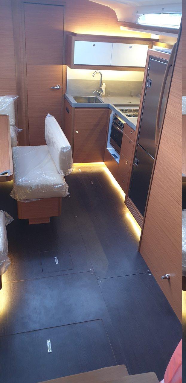 Dufour 470 - 4 + 1 cab., picture 4