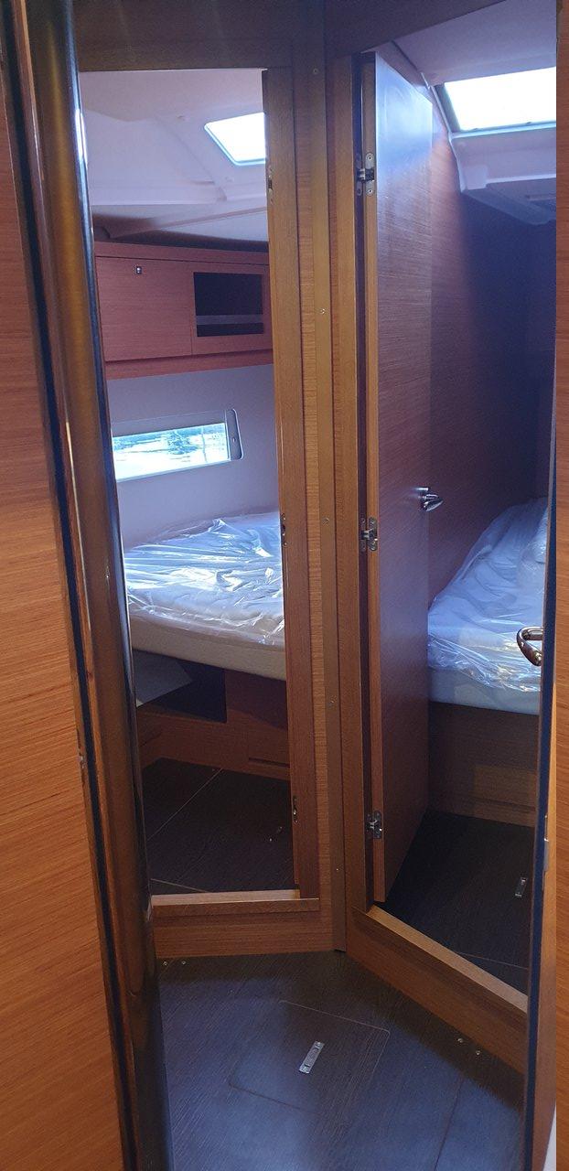 Dufour 470 - 4 + 1 cab., picture 13