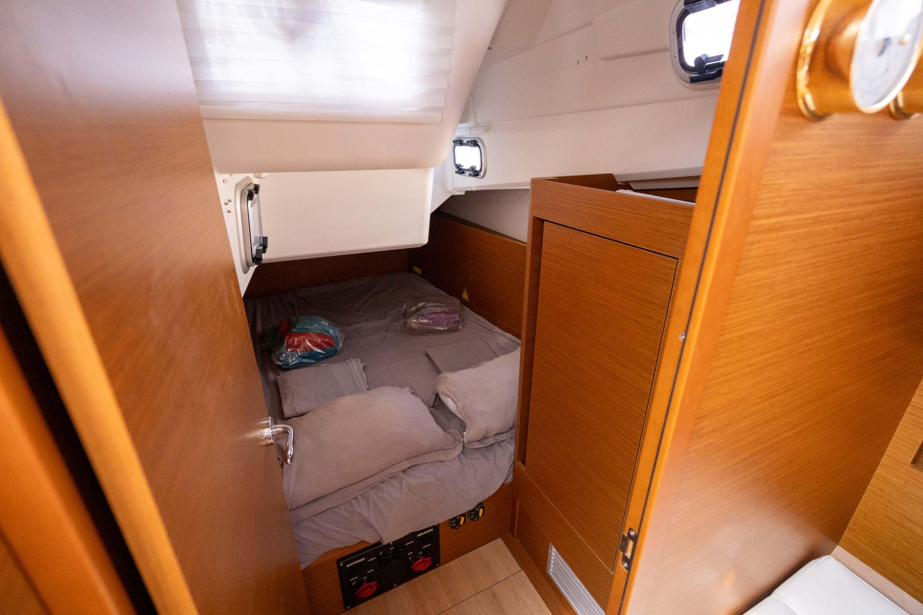 Sun Odyssey 410 - 3 cab., picture 11