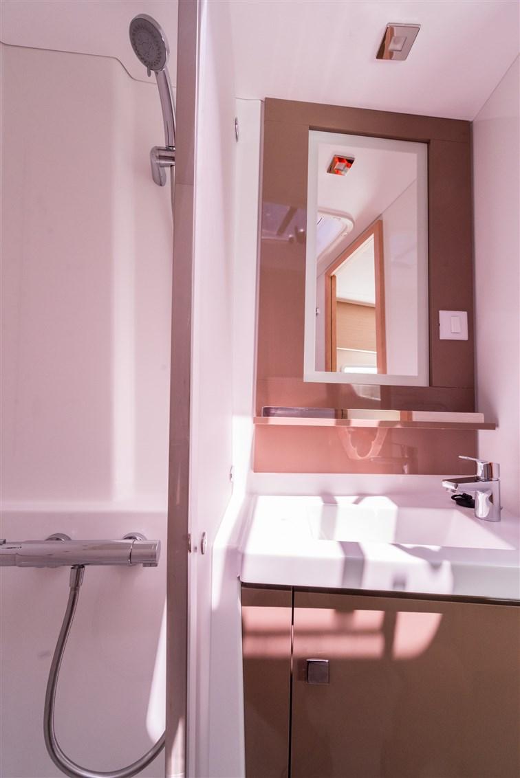 Fountaine Pajot Saona 47 Quintet - 5 + 1 cab., picture 37