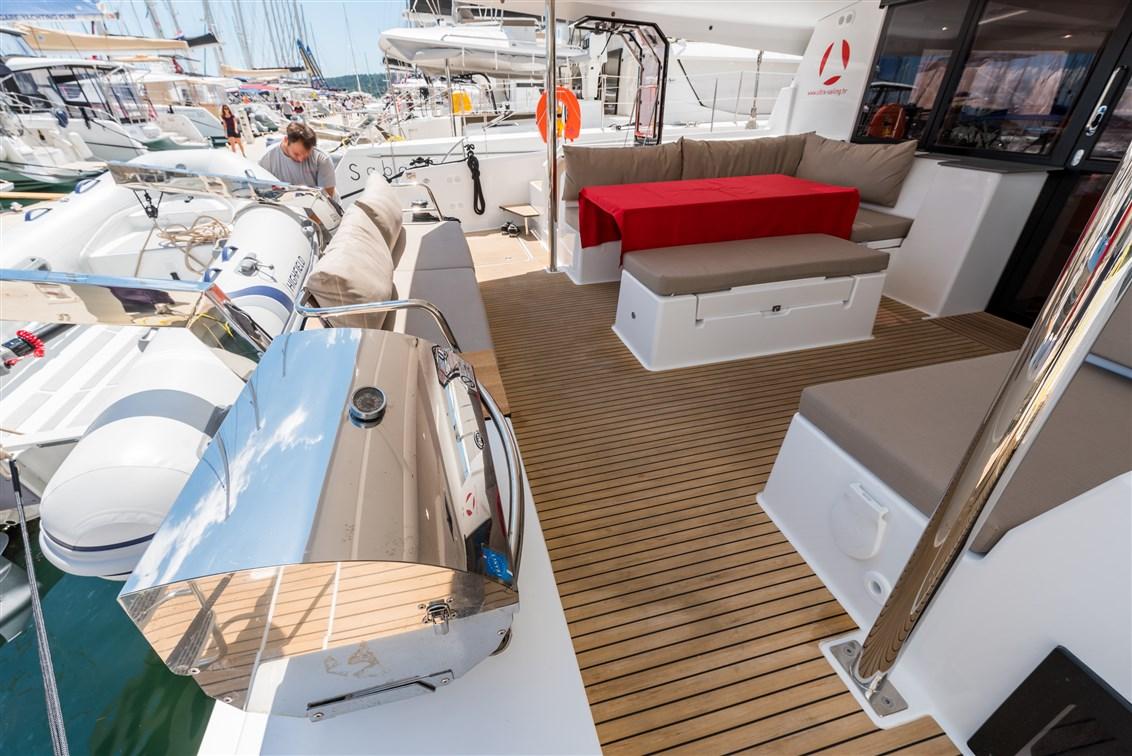Fountaine Pajot Saona 47 Quintet - 5 + 1 cab., picture 9
