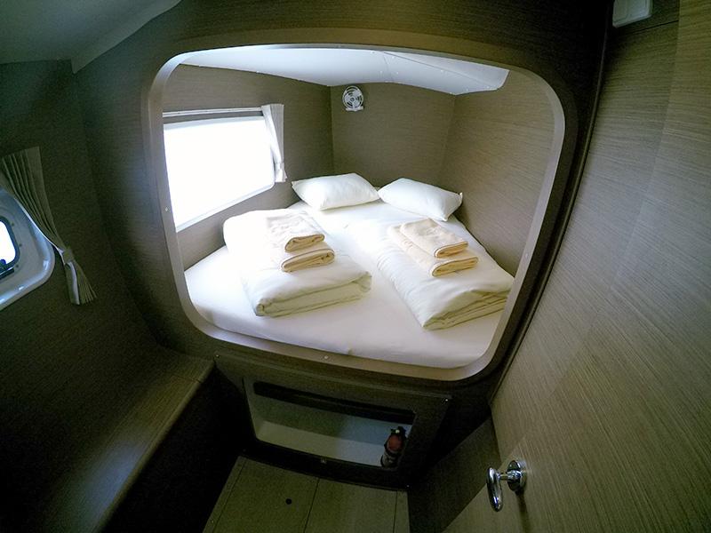 Lagoon 380 - 4 + 2 cab., picture 25