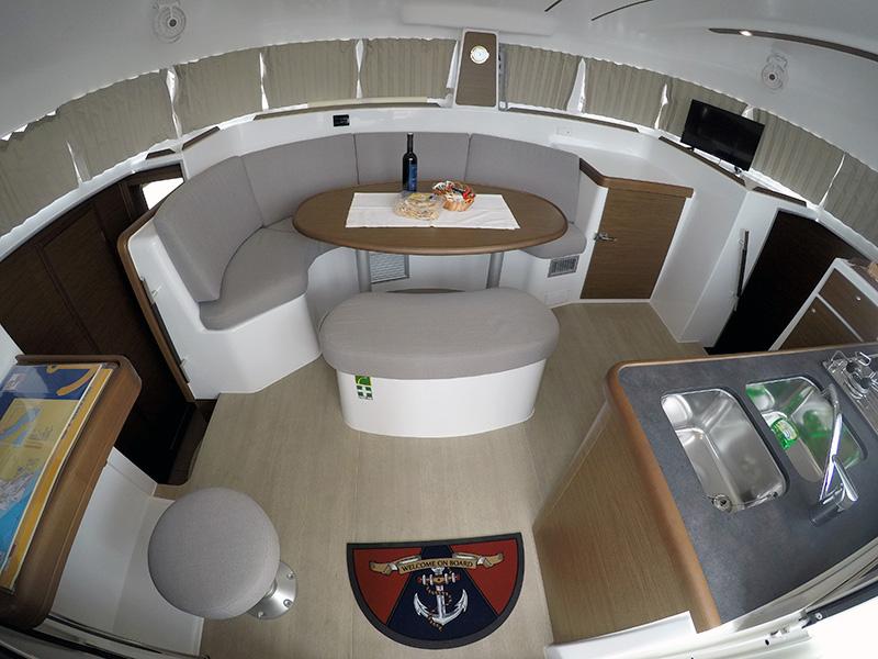 Lagoon 380 - 4 + 2 cab., picture 14