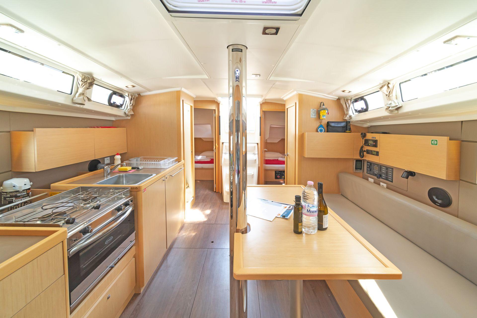 Oceanis 38.1, picture 12