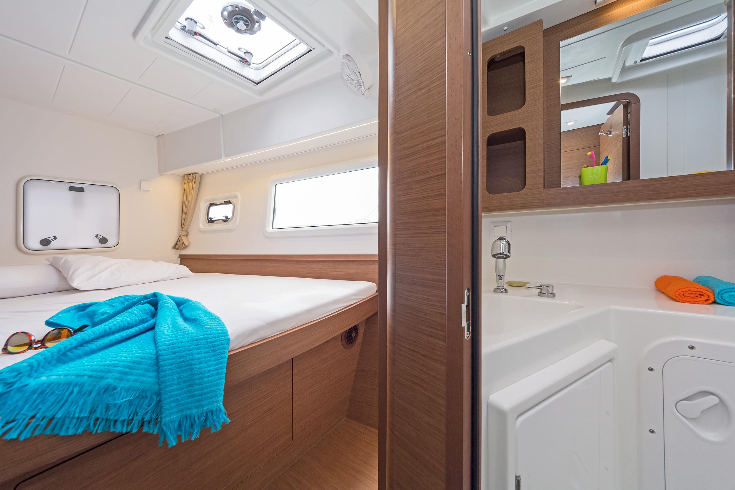 Lagoon 42 - 4 + 2 cab., picture 11