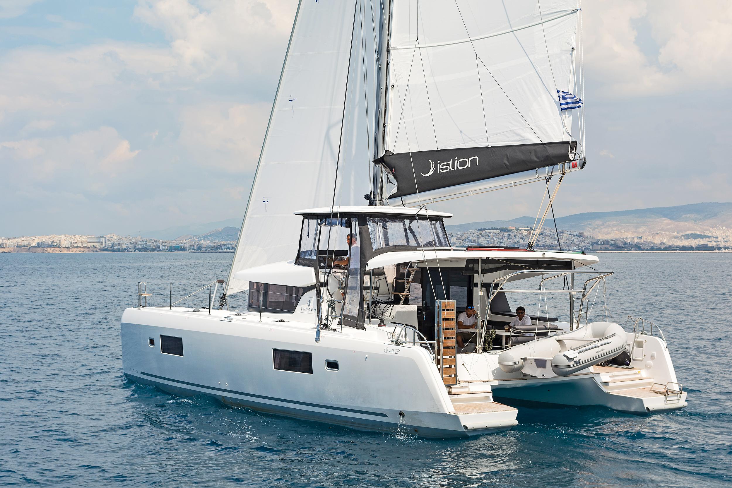 Lagoon 42 - 4 + 2 cab., picture 4