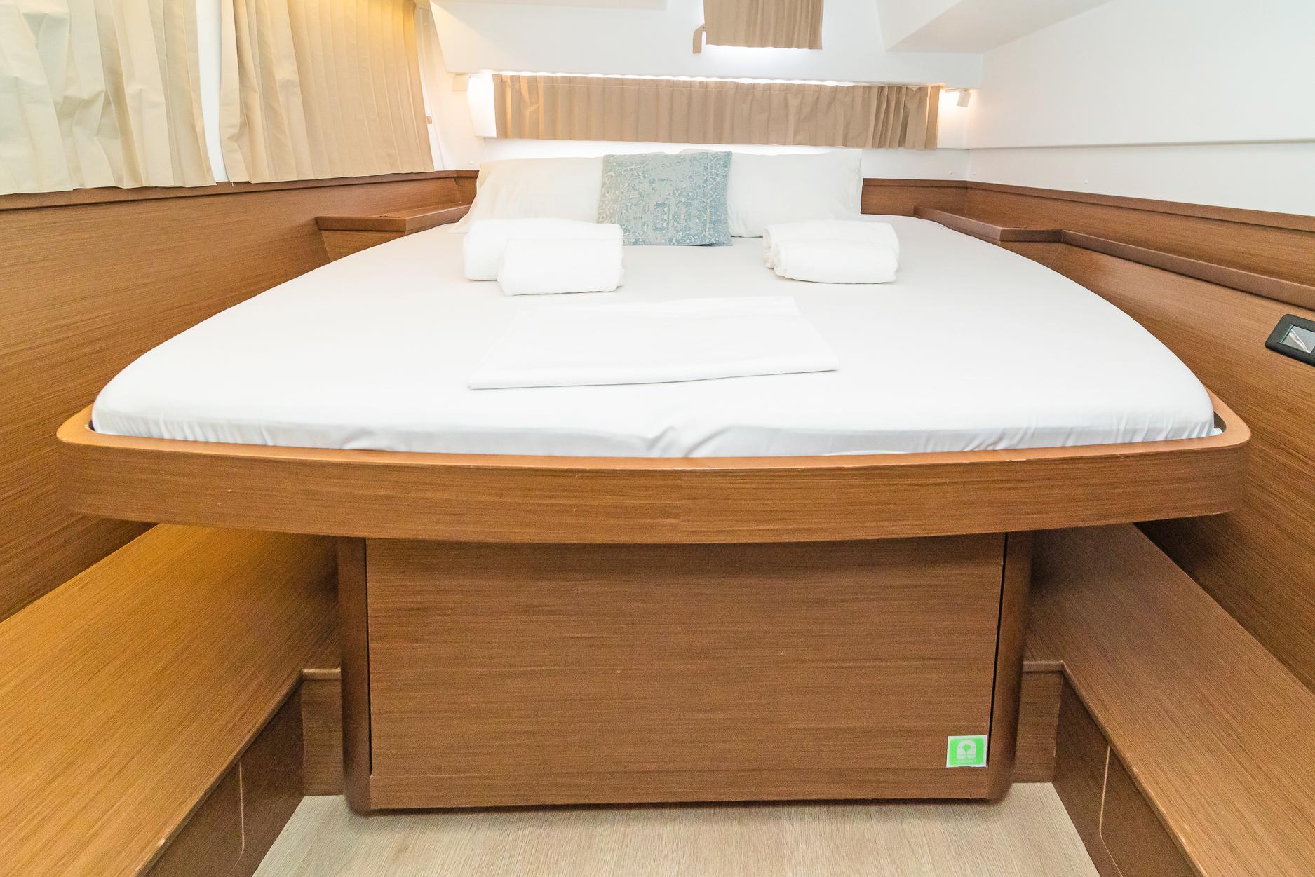 Lagoon 42 - 4 + 2 cab., picture 22