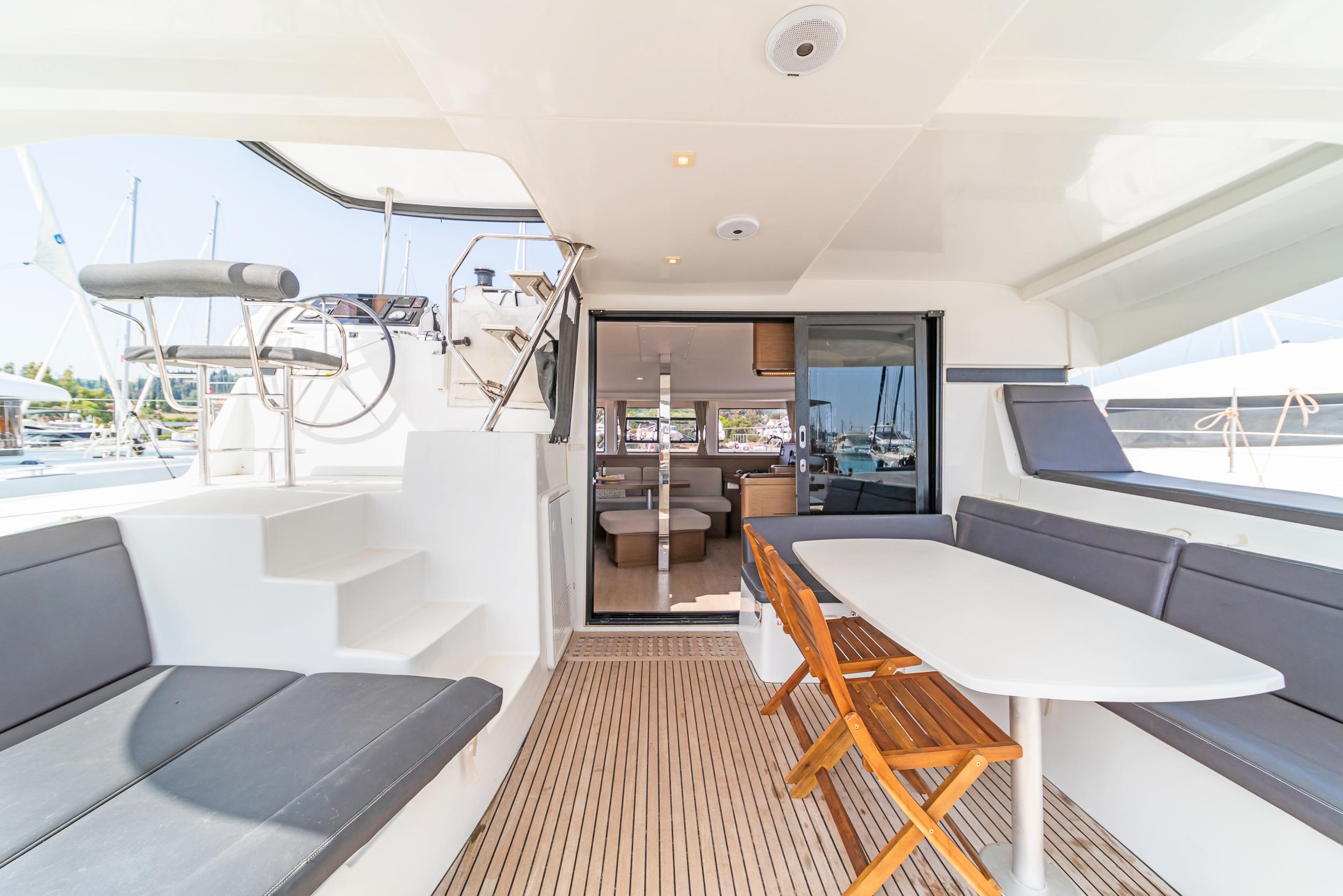 Lagoon 42 - 4 + 2 cab., picture 6