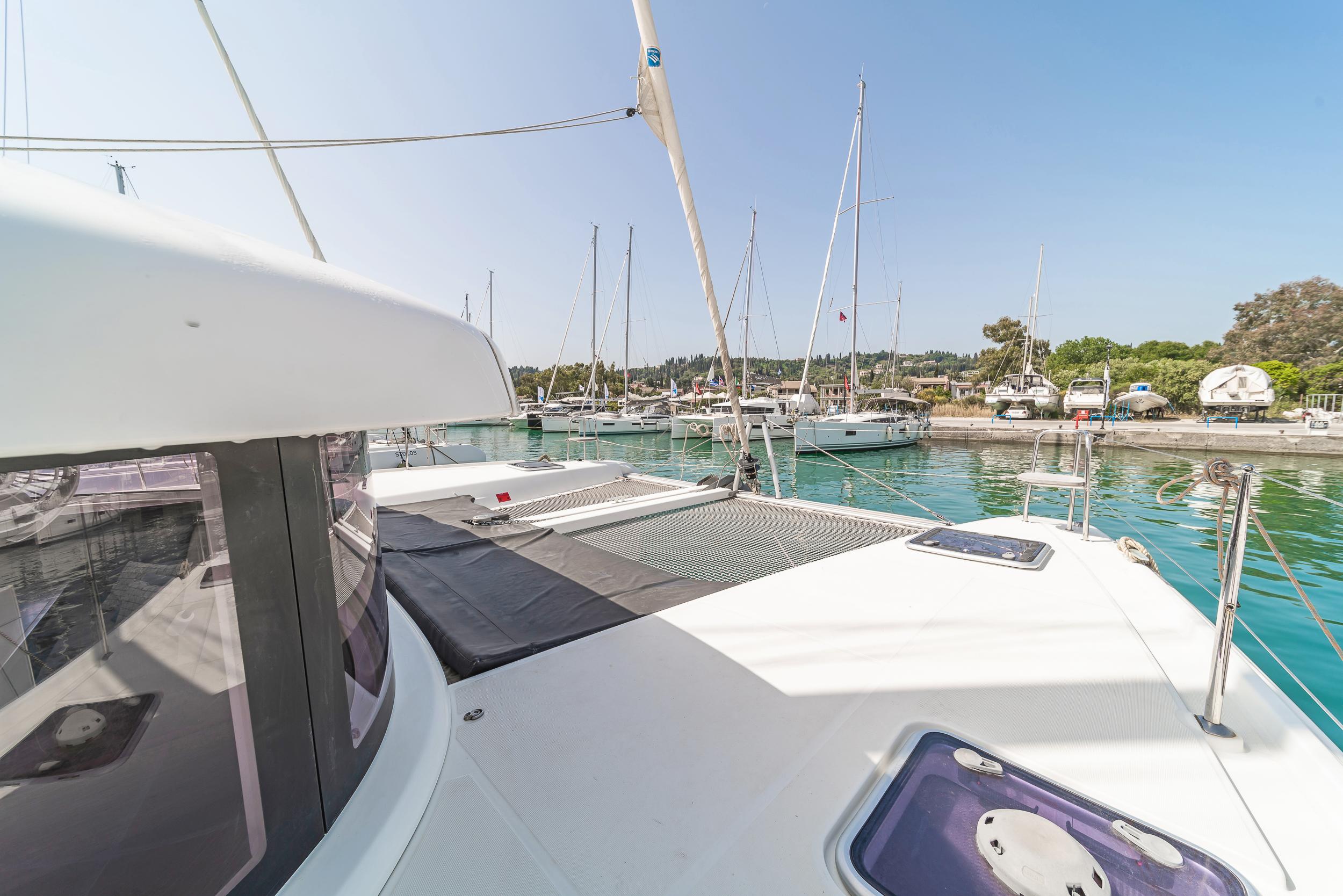 Lagoon 42 - 4 + 2 cab., picture 12