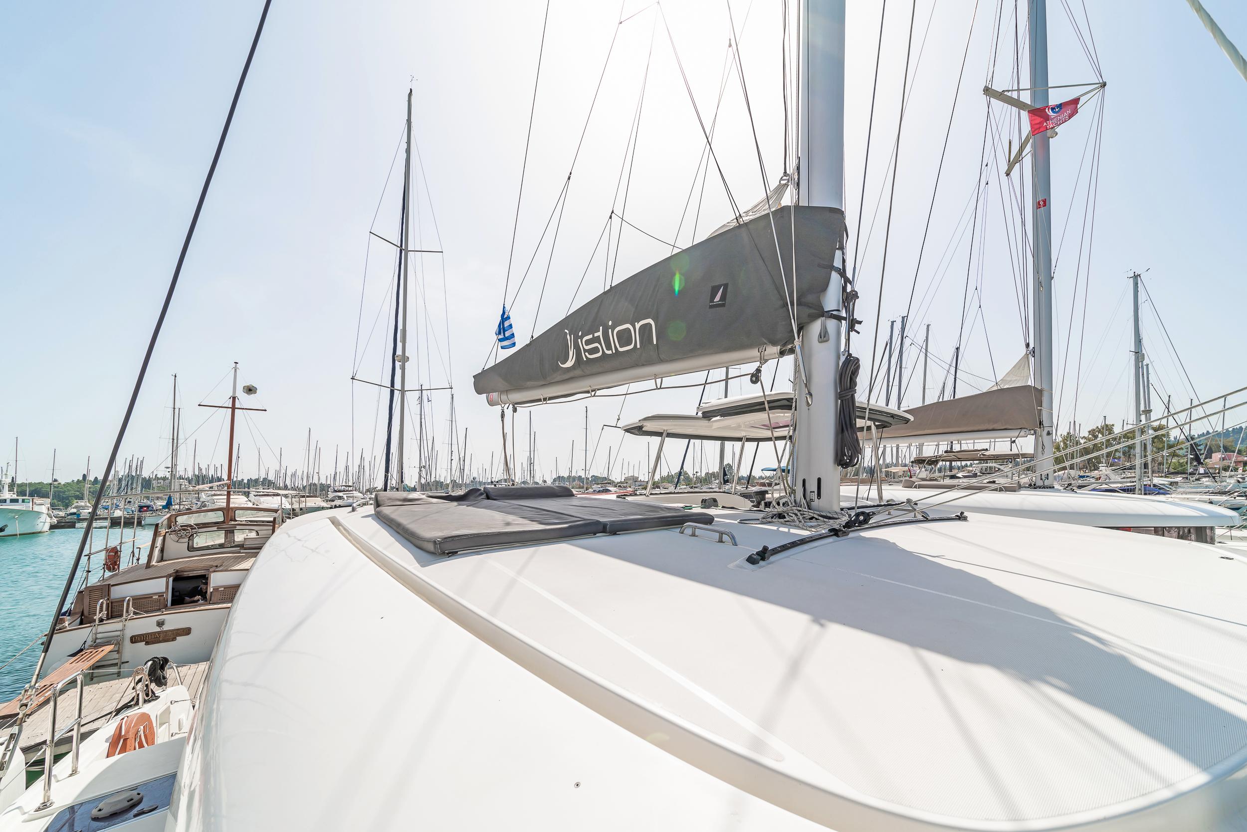 Lagoon 42 - 4 + 2 cab., picture 13