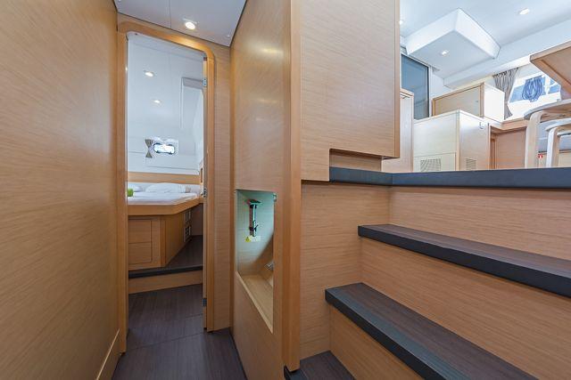 Lagoon 400 S2 - 4 + 2 cab., picture 4